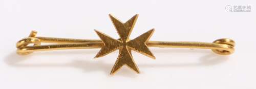 Gold coloured metal brooch, with Maltese cross to the centre, 1.9g