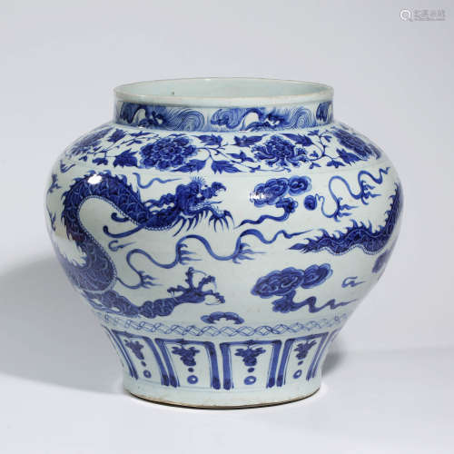 A CHINESE BLUE AND WHITE PORCELAIN POENY AND DRAGON JAR