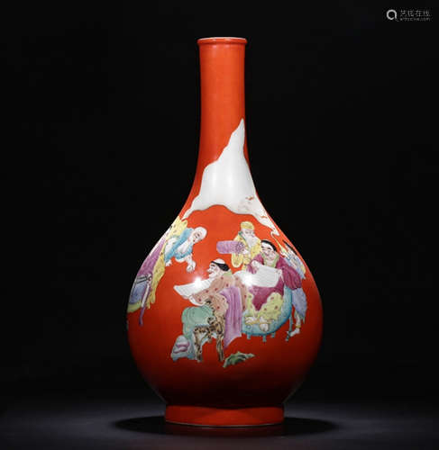 QIANLONG MARK, CHINESE IRON-RED GLAZED FAMILLE ROSE VASE