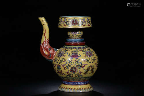 QIANLONG MARK, CHINESE FAMILLE ROSE POT