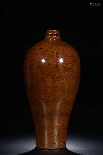 CHINESE RED GLAZED VASE