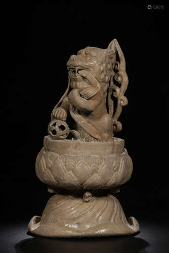 CHINESE YUE WARE JAR