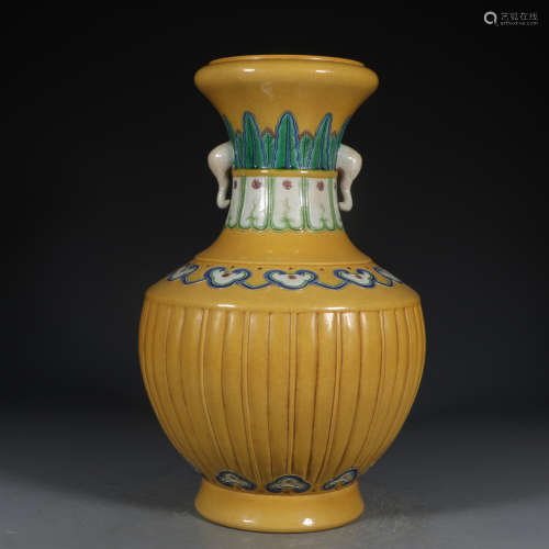 Chinese Yellow Glazed Tricolor Porcelain Bottle