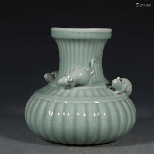 Chinese Green Glazed Porcelain Vessel