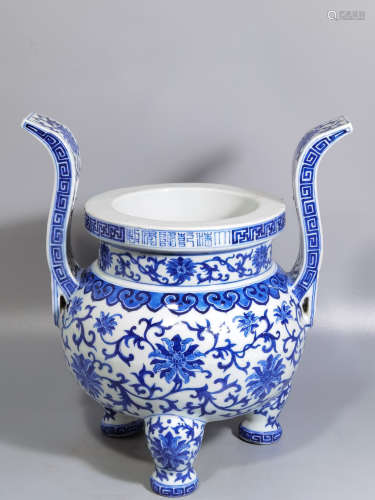 Chinese Blue And White Porcelain Tripod Furnace