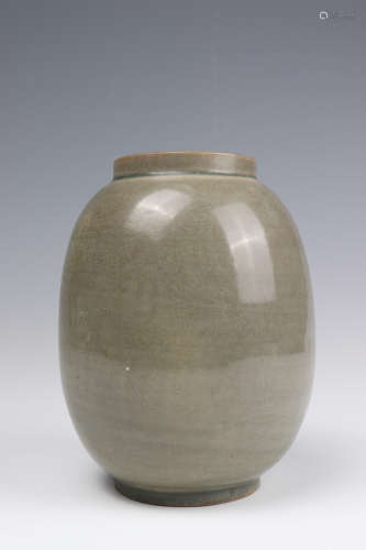 Chinese Celadon Porcelain Pot