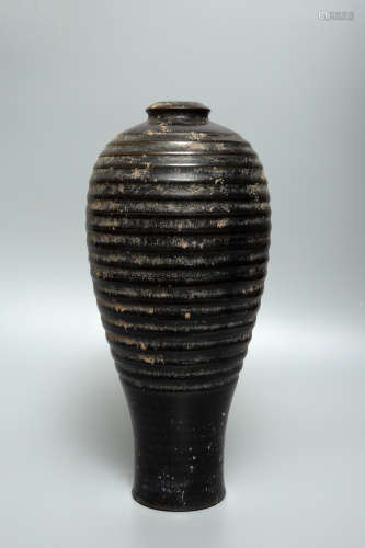 Chinese Black Glazed Porcelain Plum Bottle