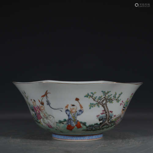 Chinese Famille Rose Gold Painted Porcelain Bowl