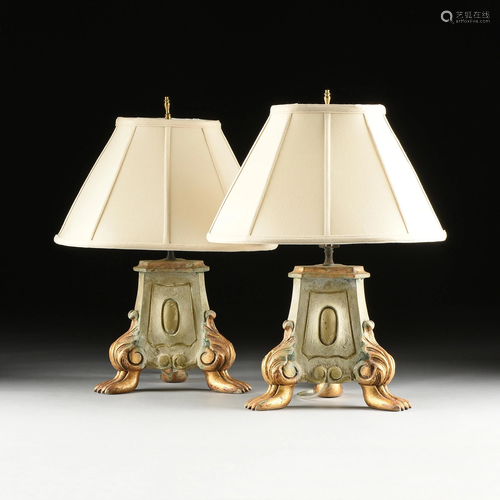 A PAIR OF ITALIAN BAROQUE STYLE GILT PAINTED WOOD