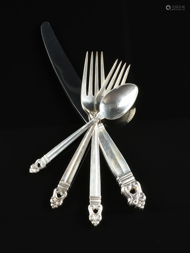 A SEVENTY-THREE PIECE INTERNATIONAL STERLING 