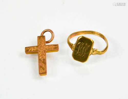 A 9ct gold cruciform pendant, and a 9ct gold signet ring, 2.6g total, A/F.