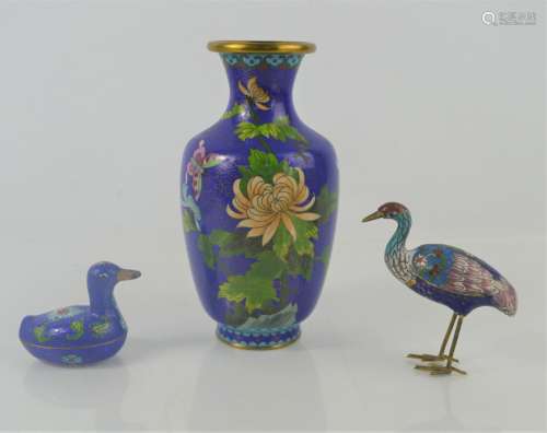 A Chinese cloisonne vase together with a Chinese cloisonne Crane and a duck trinket box - Vase