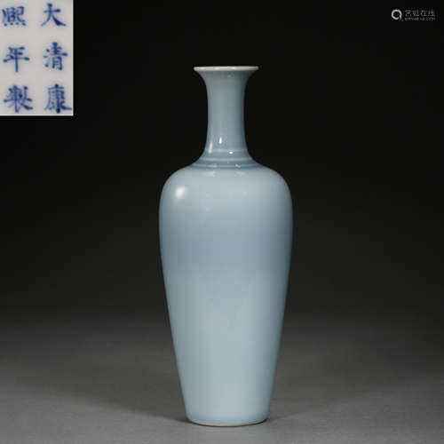 CELESTE BLUE GLAZE VASE, KANG XI PERIOD, QING D.