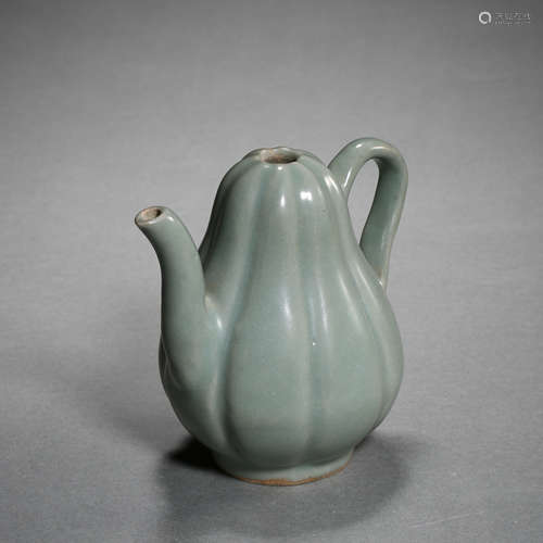 CHINESE CELADON POT, SONG DYNASTY