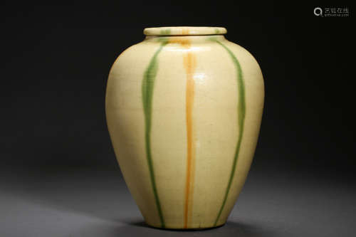 TRI-COLOURED GLAZED JAR, TANG DYNASTY, CHINA