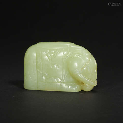 CHINESE HETIAN YELLOW JADE ELEPHANT