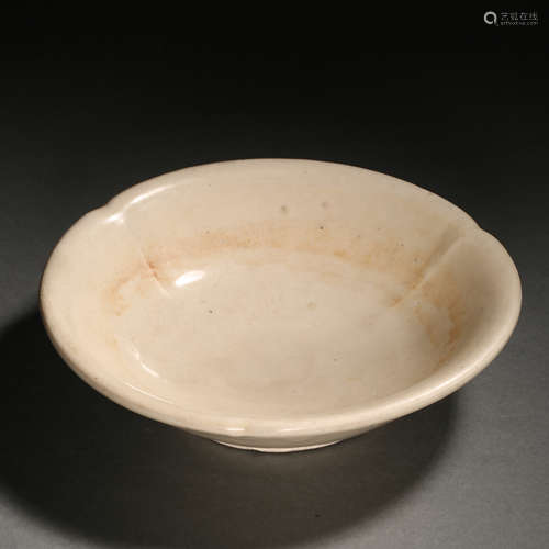 CHINESE CELADON PLATE, SONG DYNASTY