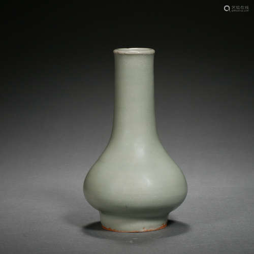 CHINESE CELADON VASE, SONG DYNASTY