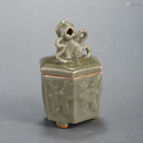 CHINESE CELADON JAR, MING DYNASTY