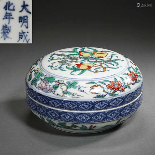 CHINESE DOUCAI GLAZE BOX, MING DYNASTY