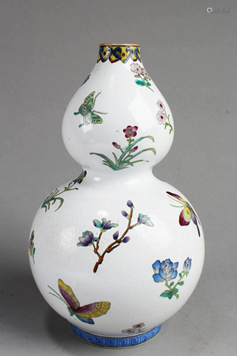 Chinese Porcelain Double Gourd Vase