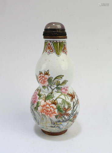 An Enamel Snuff Bottle