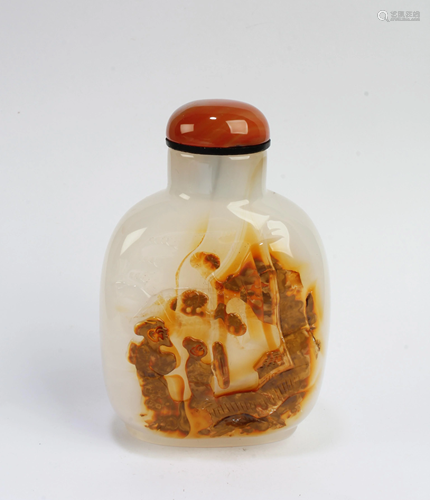 Chinese Agate Snuff Bottle