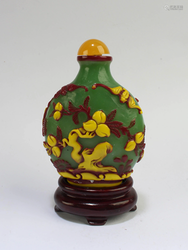 Chinese Peking Glass Snuff Bottle