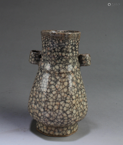 Chinese Geyao Vase