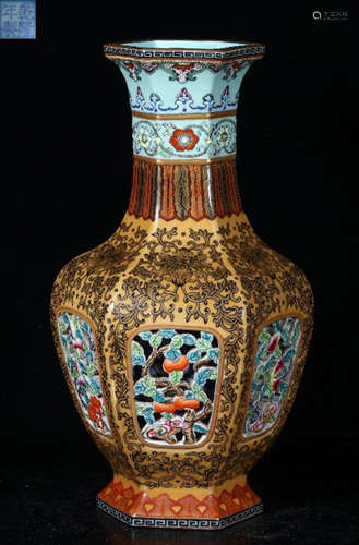 QIANLONGNIANZHI MARK ENAMELED GLAZE VASE