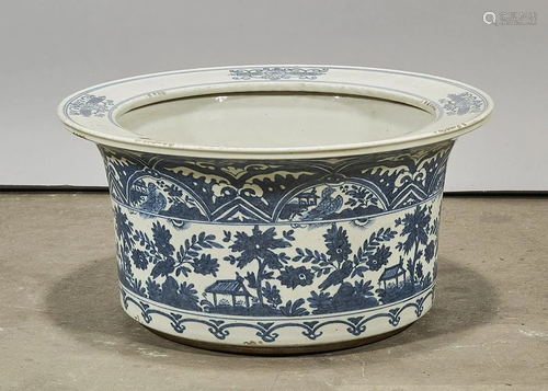 Chinese Blue and White Porcelain Jardiniere