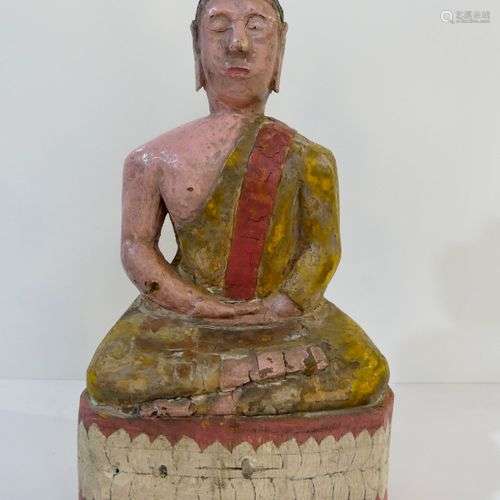 Curiosité : Bouddha en bois polychrome assis dans …