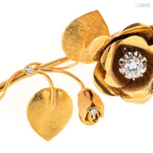 Broche “fleur” en or sertie de diamants Poids brut…