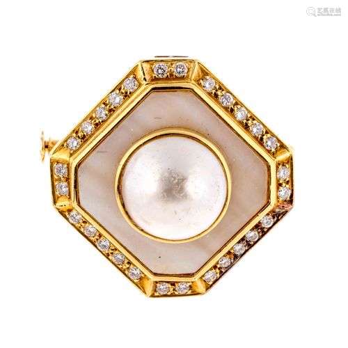 Broche octogonale en or centrée d’une perle Mabé s…