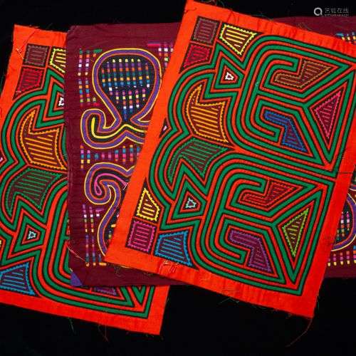 Ensemble de trois molas Tissu cousu et découpé su…