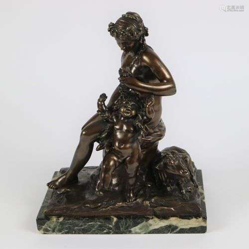 Bronze sculpture Mother and son