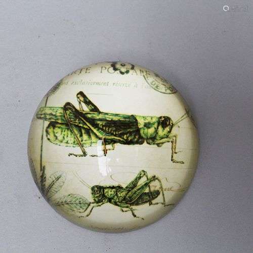 Paperweight glass. 7.5 cm diameter