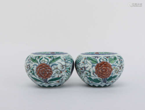 A PAIR OF DOUCAI FLORAL PORCELAIN WATER POTS