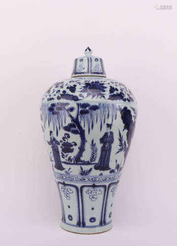 A BLUE AND WHITE FIGURES PORCELAIN MEIPING VASE