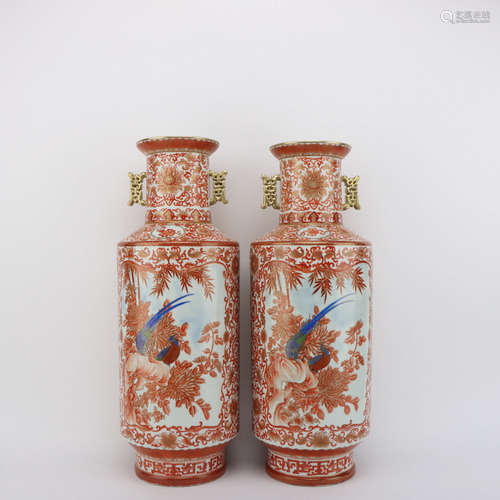 A PAIR OF IRON RED GILT-INLAID FLOWER&BIRD PATTERN PORCELAIN VASE