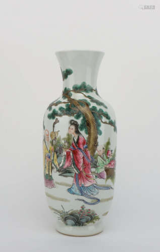 A FAMILLE ROSE FIGURE PORCELAIN VASE