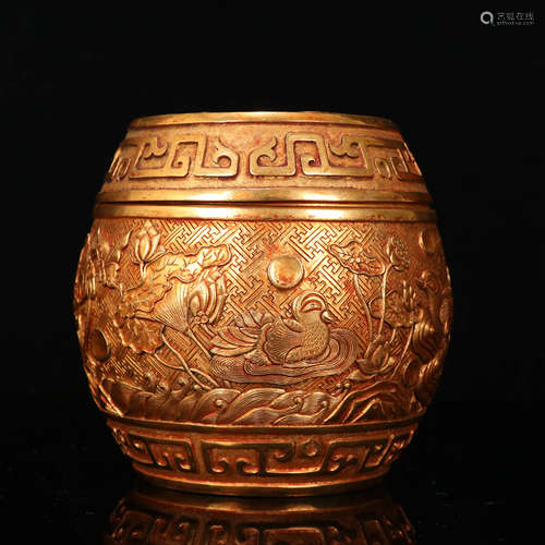 A LOTUS CARVED GILT-BRONZE JAR WITH COVER