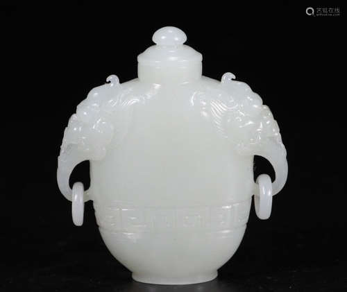 HETIAN JADE CARVED SNUFF BOTTLE WITH AUSPICIOUS BEAST PATTERN