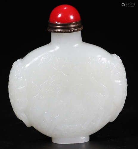 HETIAN JADE SNUFF BOTTLE CARVED WITH KIRIN BEAST