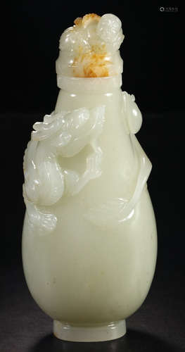 HETIAN JADE VASE CARVED WITH DRAGON PATTERN