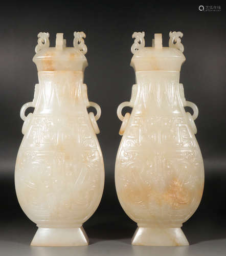 PAIR OF HETIAN JADE VASE PAIR WITH BEAST PATTERN