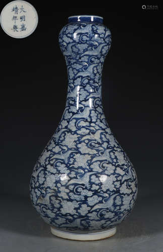 DAMINGJIAJINGNIANZHI MARK BLUE&WHITE GLAZE VASE