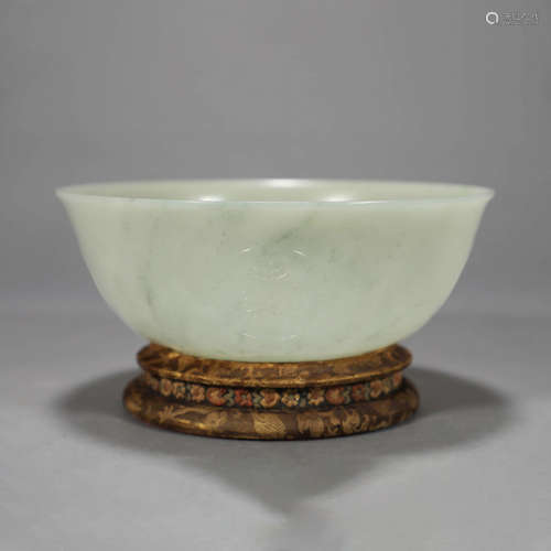 A WHITE JADE BOWL