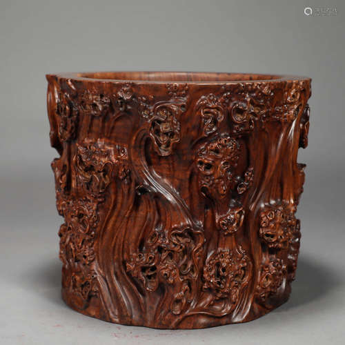 A FRAGRANT ROSEWOOD CARVED BRUSH POT