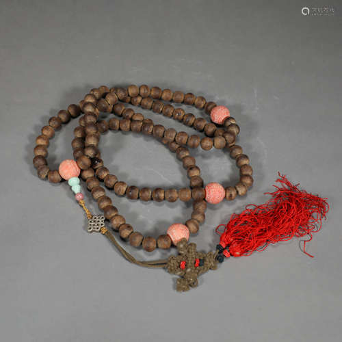 A STRING OF CHENXIANG BUDDHIST PRAYER BEADS